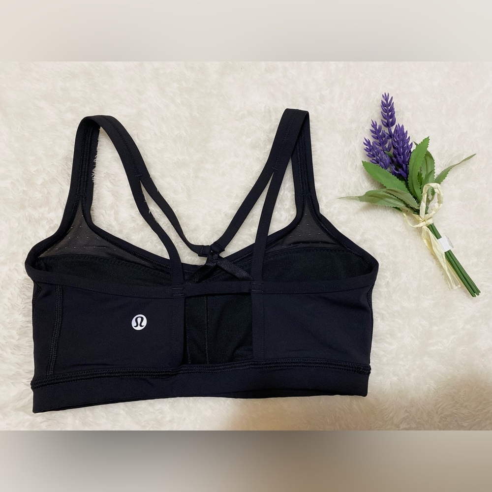 Lululemon Black Sports Bra 🖤 $30